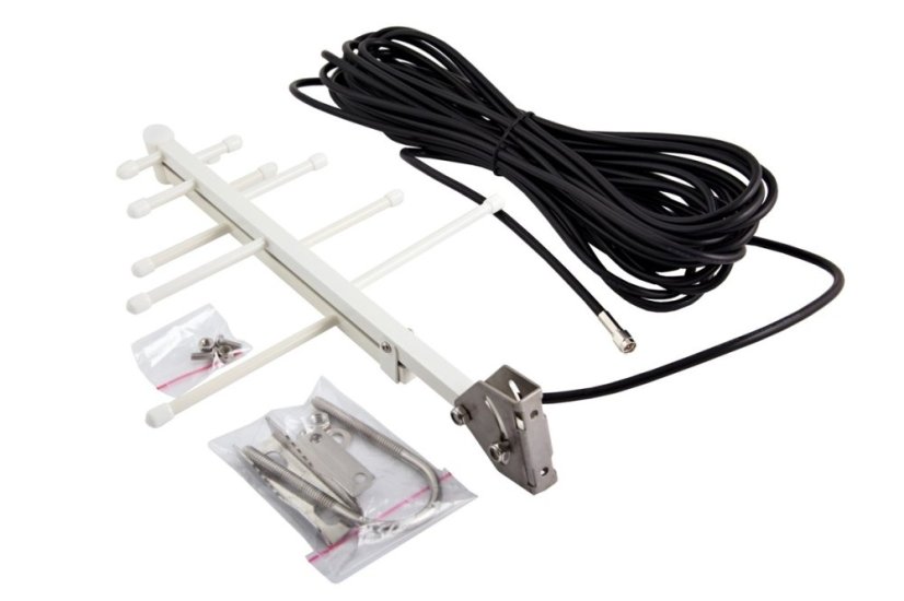 GSM anténa Yagi 12dB 900/1800MHz SMA 10m